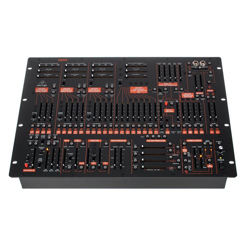 Behringer 2600
