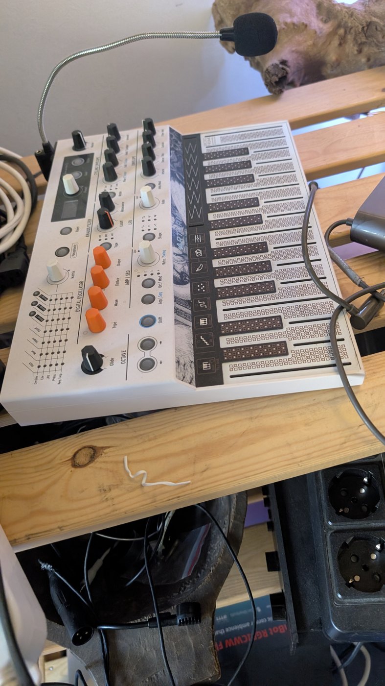 Arturia Microfreak